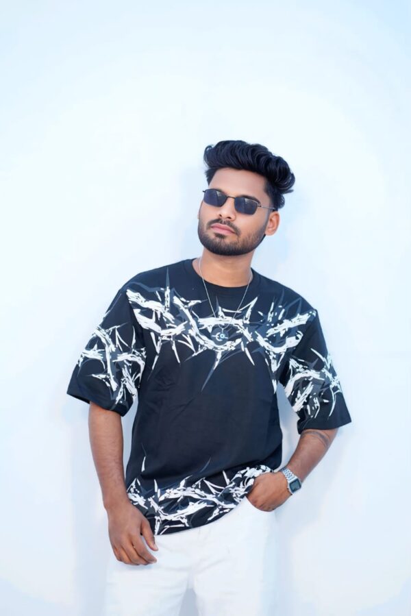 Over size back print T shirts black